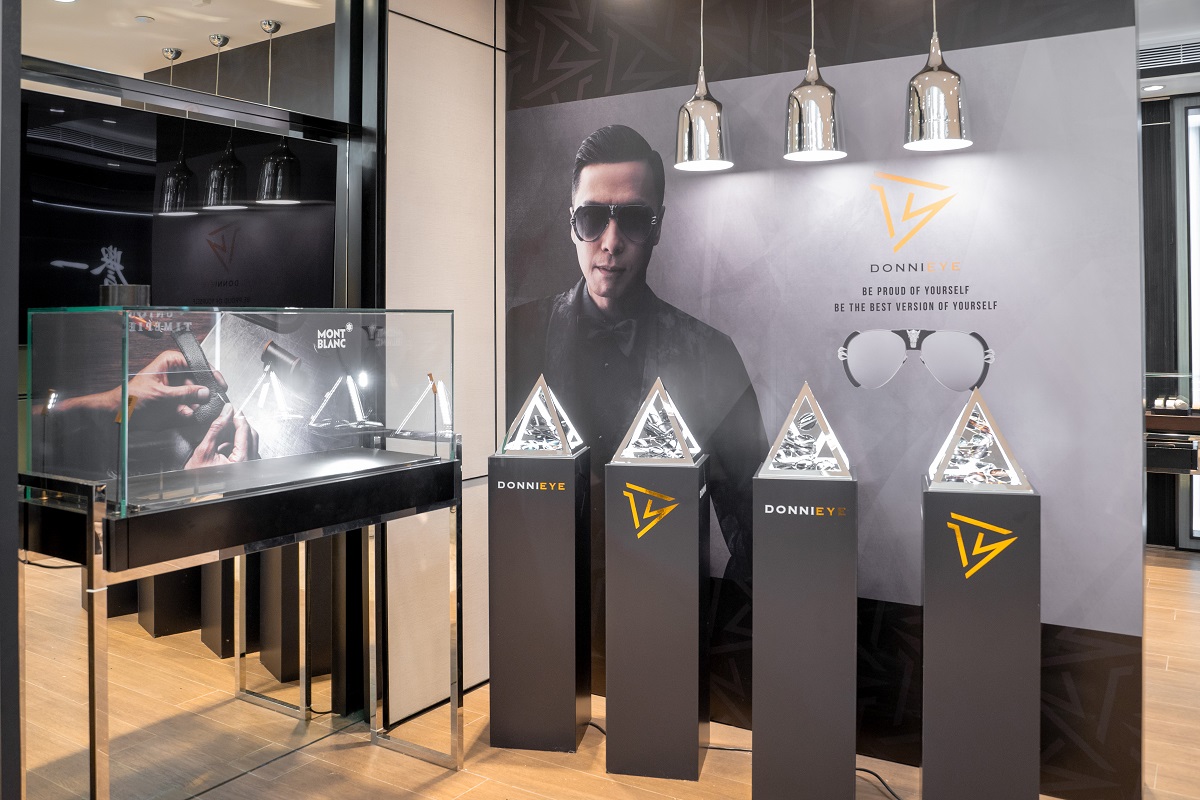 宇宙最強甄子丹眼鏡品牌 「DonniEYE」登陸澳門巴黎人譽一鐘錶